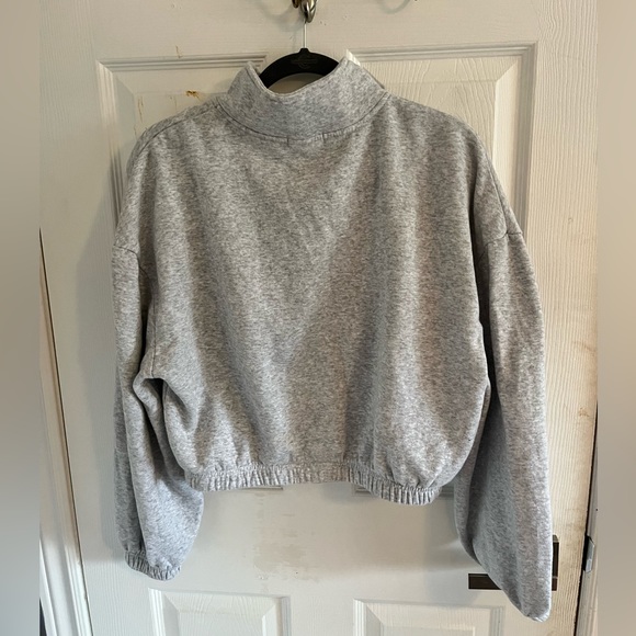 Cropped quarter zip sweater - Picture 2 of 4